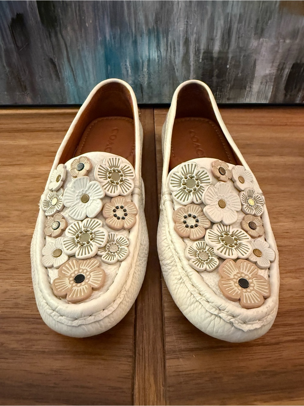 Coach Tea Rose Crosby Chalk Cream Floral Applique Leather Slip-On Loafers